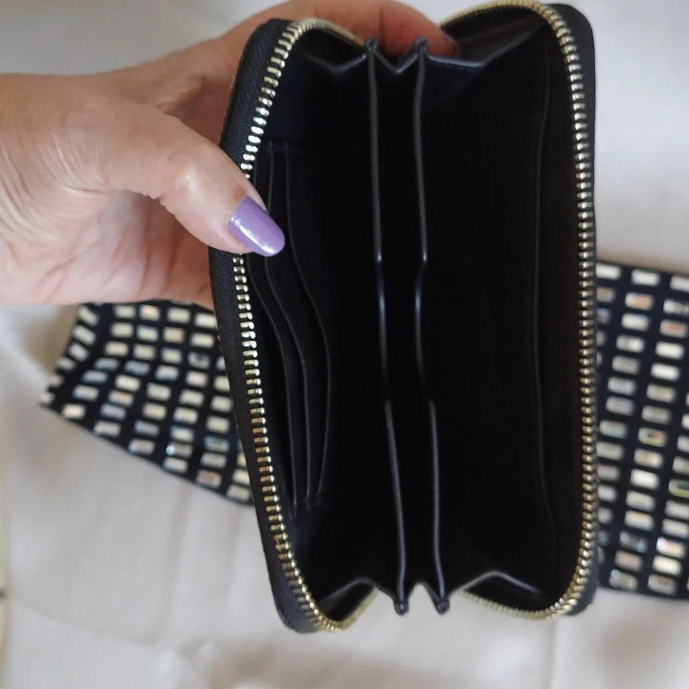MILLY Wristlet‎ Wallet, NEW!Zip, Snakeskin, Silver Irridescent,